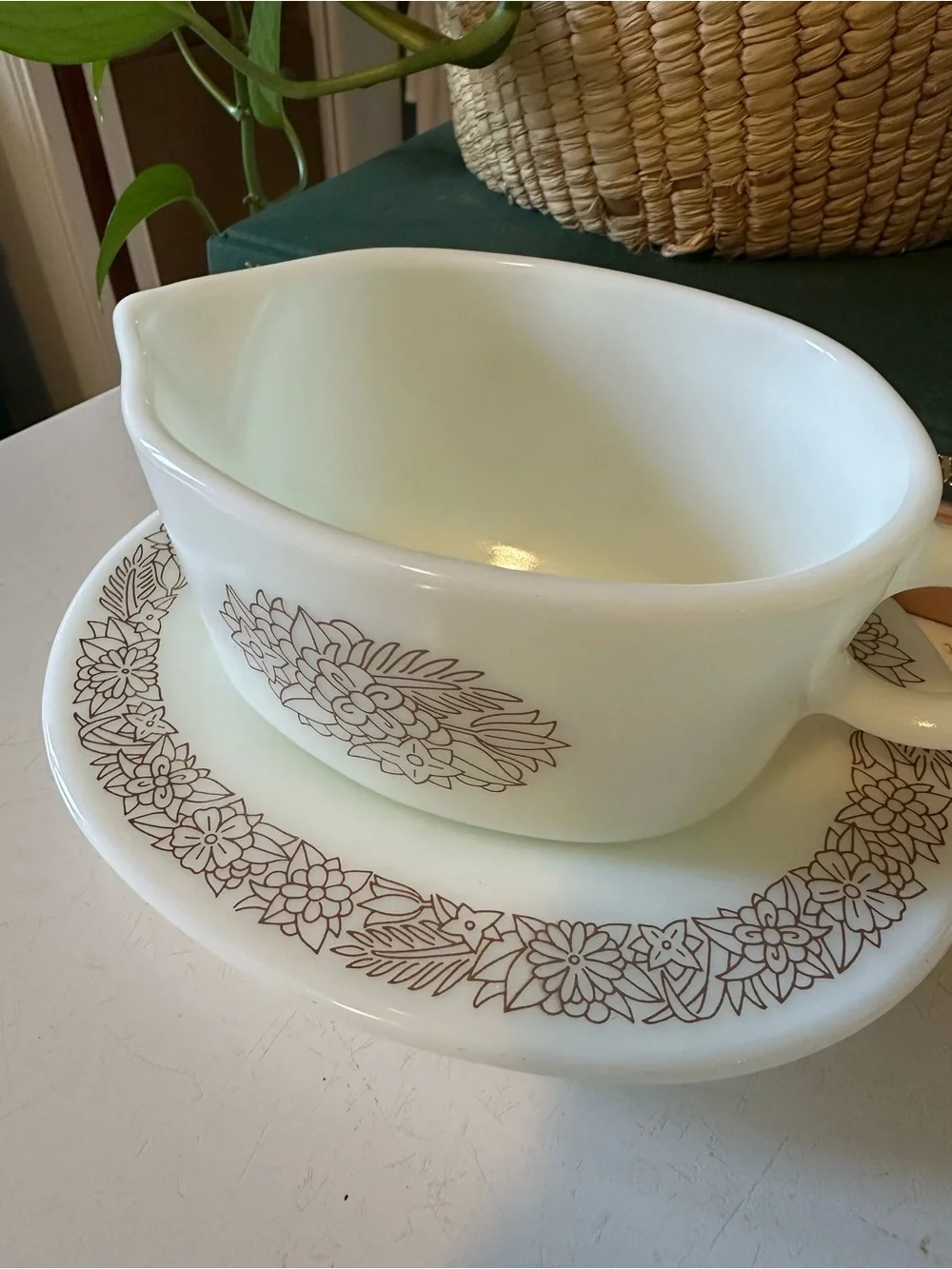 Pyrex Vintage Woodland Brown Gravy Boat and Under Plate